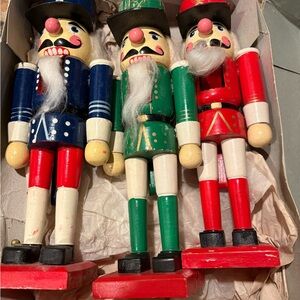 Colorful Nutcracker Soldier Set